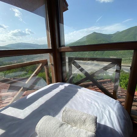 Hotel Ananuri Bagian luar foto